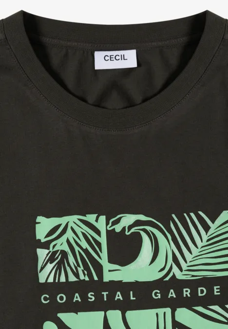 Shirt met ronde hals en frontprint raw khaki Zwart T-shirt met groene tropische bladerenprint, tekst "COASTAL GARDEN" en merklabel "CECIL".