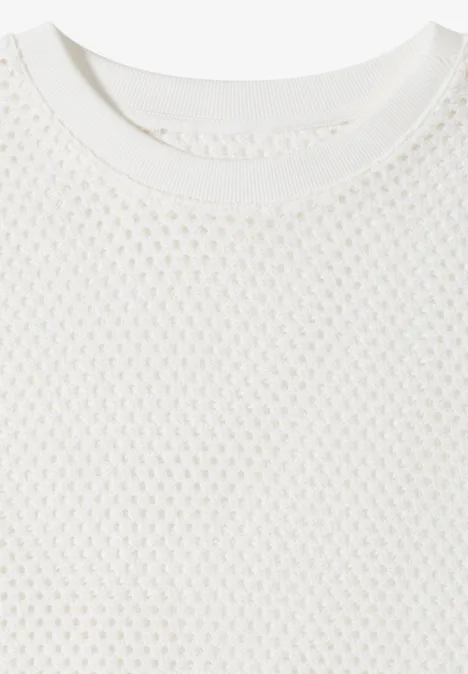Shirt met ronde hals in ajour look vanilla white Wit gebreid shirt met ronde hals en fijn honingraatpatroon.