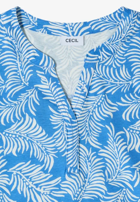 Shirt met gespleten hals en print ethereal blue Blauw topje met wit bladmotief, V-hals en korte knoopsluiting.