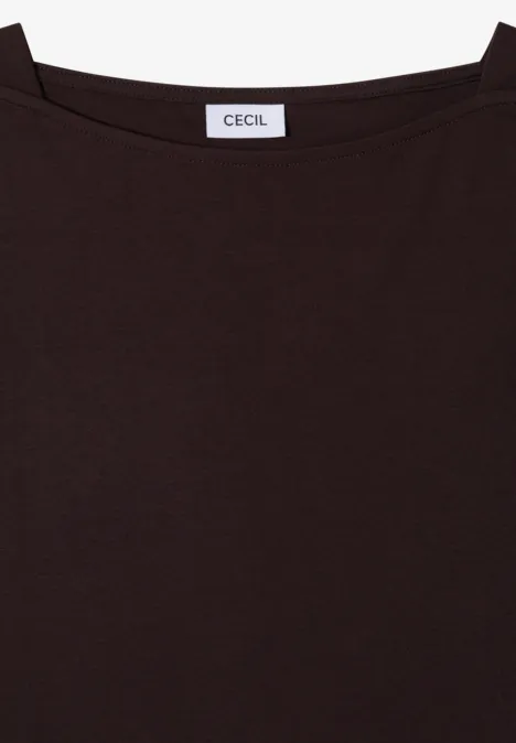 Schlichtes, dunkelbraunes Damenoberteil mit weitem Rundhalsausschnitt und 'CECIL'-Label.