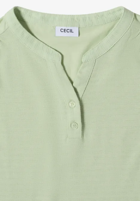 Top mit Split Neck und Strukturmix raw matcha lime Hellgrünes T-Shirt mit kurzem Henley-Kragen und Knopfleiste, Marke CECIL.