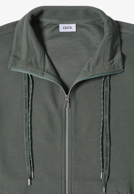 Grüner CECIL-Sweat mit Reißverschluss, Stehkragen und dekorativen Kordeln.