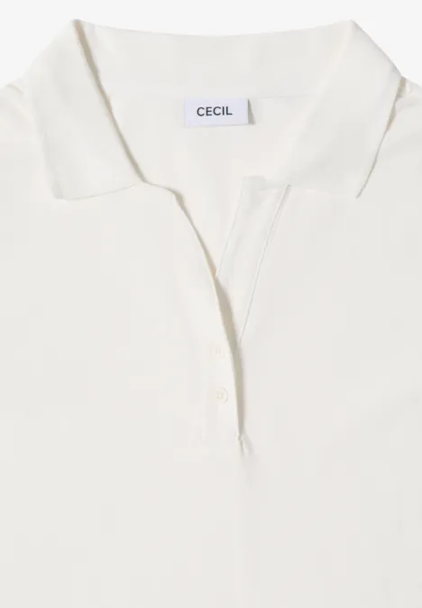 Ein schlichtes weißes Poloshirt mit Kragen und Knopfleiste von der Marke CECIL.