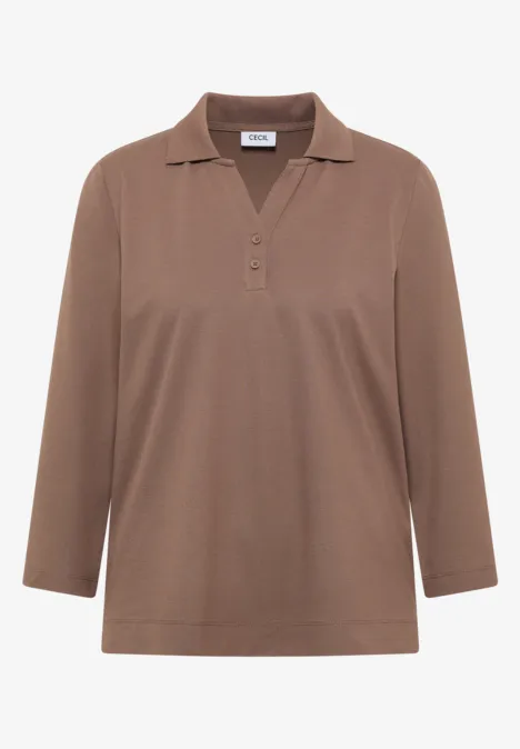 Braunes Poloshirt mit langen Ärmeln.