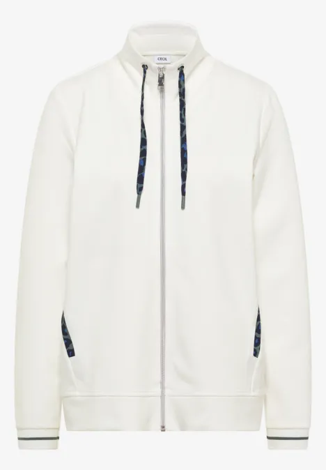 Weiße Kapuzenjacke mit Reißverschluss, Kordelzug und kontrastierenden Details an Taschen und Ärmelbündchen.