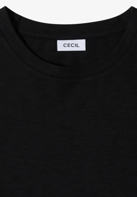 Schwarzes T-Shirt mit rundem Halsausschnitt und weißem Label "CECIL".