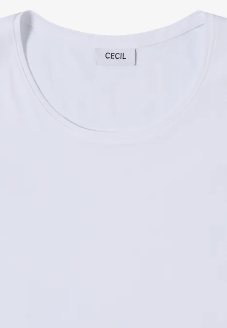 Ein einfaches weißes T-Shirt mit rundem Ausschnitt und Markenlabel 'CECIL' am Kragen.