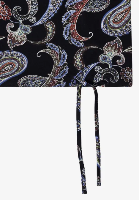 Schwarzer Stoff mit buntem Paisley-Print und Bindebändern