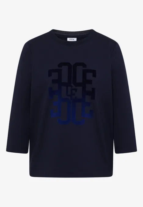 Ciemnoniebieski longsleeve z okrągłym dekoltem i centralnym abstrakcyjnym nadrukiem kodu w odcieniach niebieskiego.