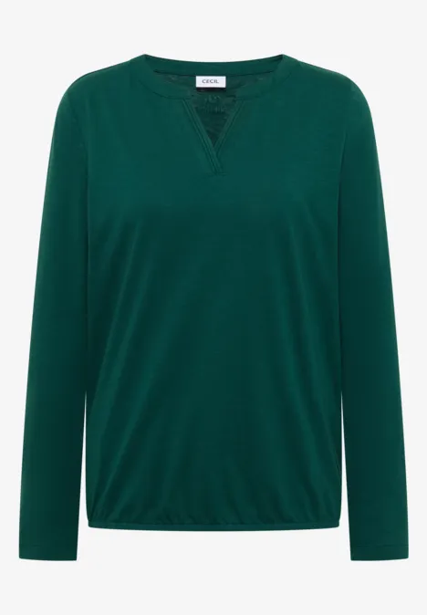 Einfaches, dunkelgrünes Langarmshirt mit V-Ausschnitt und geradem Schnitt.