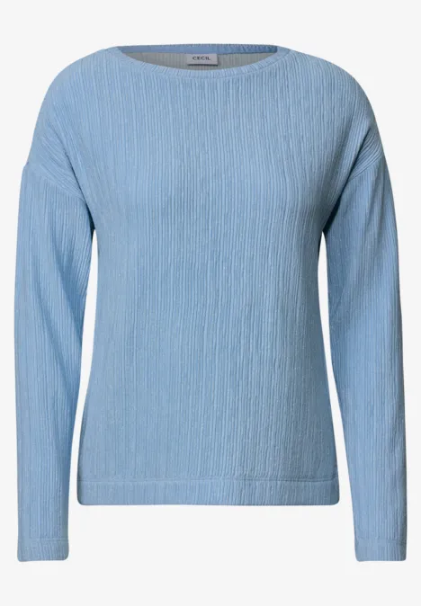 Pull bleu clair à manches longues avec motif torsadé