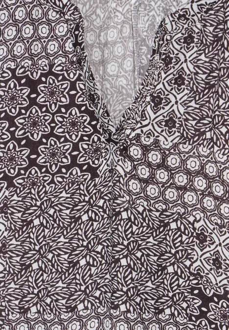 Patchwork Print Bluse aubergine red
