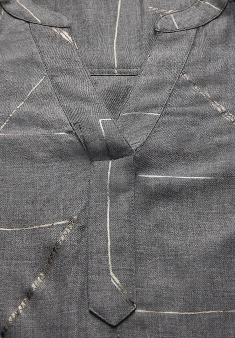 Bluse mit Folienprint platinum grey mel.