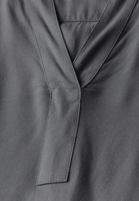 Bluse in Unifarbe graphite light grey