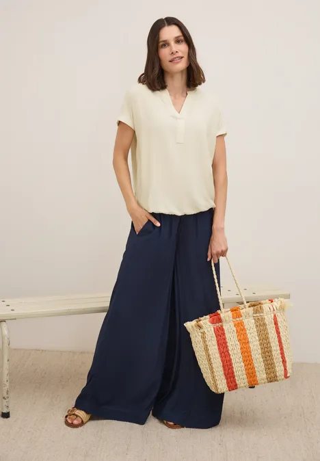 Bluse in Unifarbe light beige
