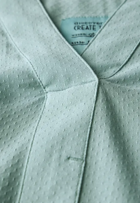 Bluse in Unifarbe cool salvia green