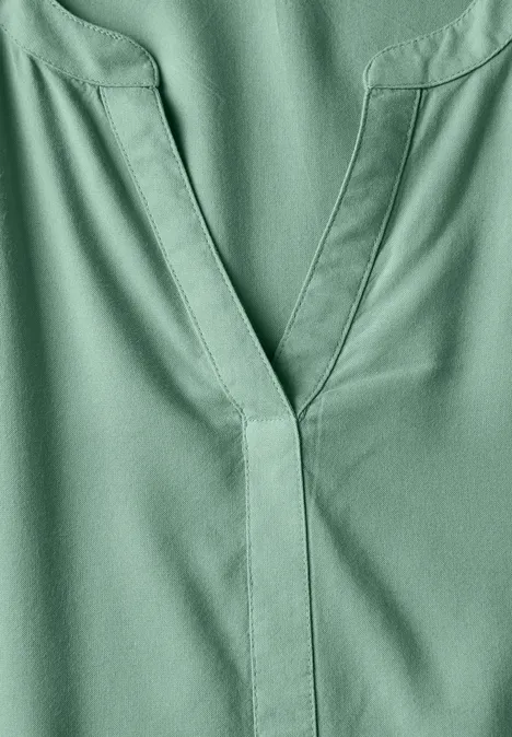 Split Neck Viskose-Bluse matcha green