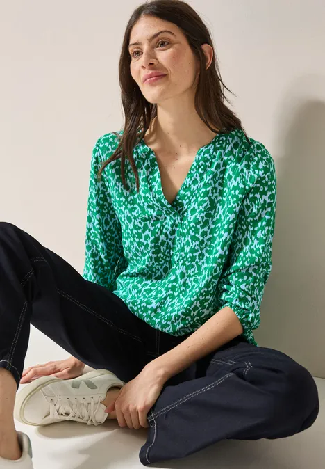 Print-Bluse mit Glitzer pastel blue