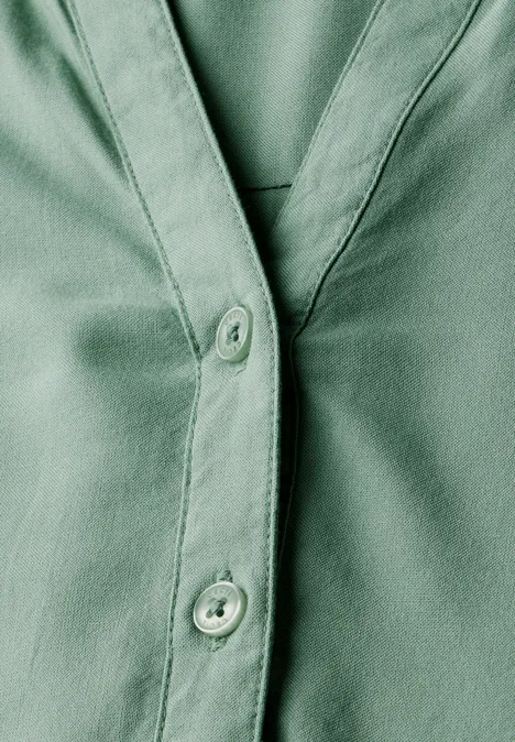 Kurzarmbluse in Unifarbe matcha green