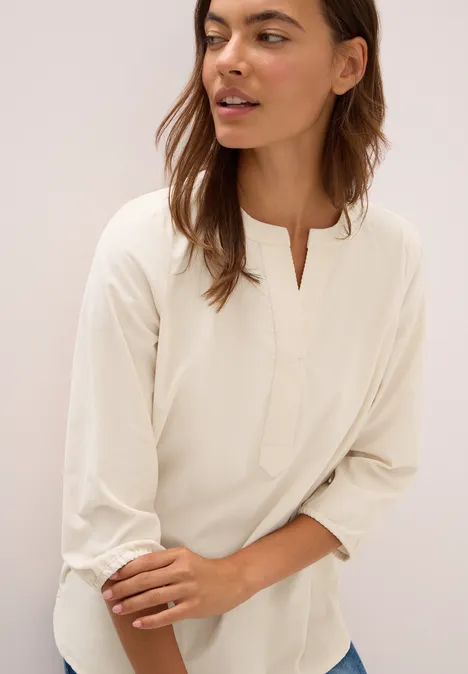 Corduroy blouse met gespleten hals oat milk beige