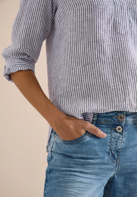 Blouse met 3/4 mouwen en gespleten hals in linnen rich burgundy Blouse met 3/4 mouwen en gespleten hals in linnen rich burgundy