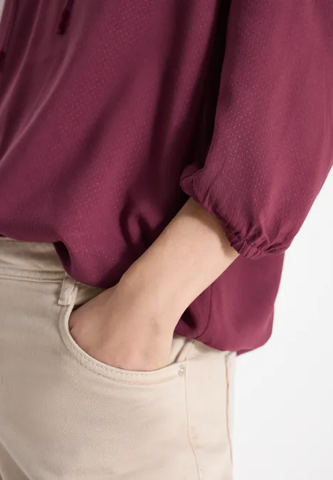 3/4-mouwen blouse met gespleten hals sweet grape red 3/4-mouwen blouse met gespleten hals sweet grape red