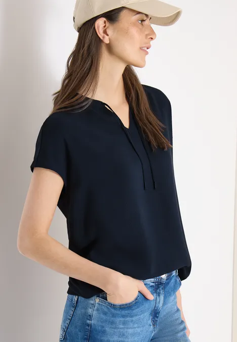 Blouse met korte mouwen en structuurmix universal blue Blouse met korte mouwen en structuurmix universal blue