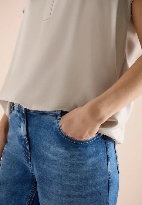 Kurzarm Bluse mit Split Neck grain beige