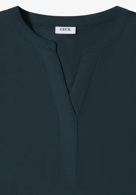 Dunkelblaues, schlichtes Damen-Shirt mit V-Ausschnitt und 'CECIL'-Label im Nacken.