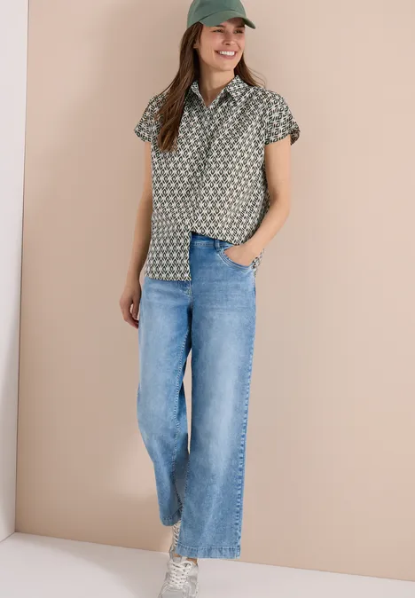Kurzarm Bluse mit Minimal Print khaki