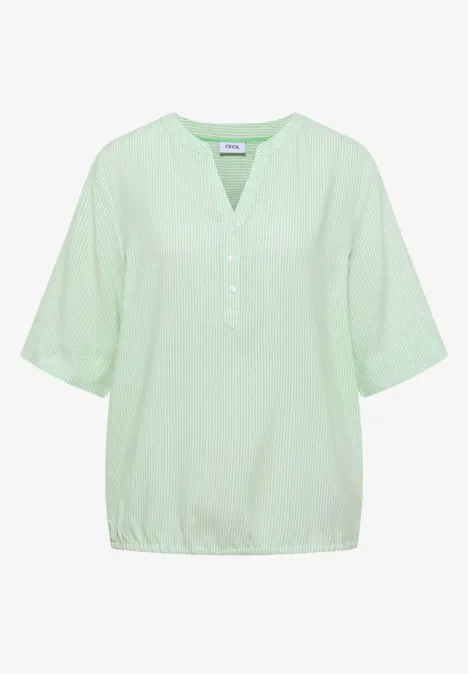 Lockere mintgrüne Damenbluse mit V-Ausschnitt, kurzen Ärmeln und Knopfleiste.