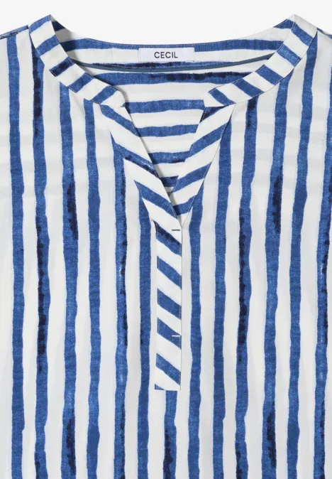 Weiß-blau gestreiftes Leinenhemd ohne Kragen, V-Ausschnitt, lockerer Schnitt.
