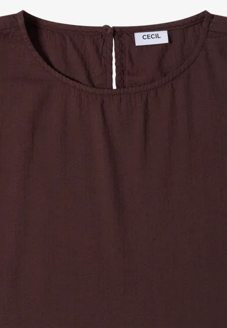 Blouse met ronde hals en knoopdetail brown cacao Donkerbruine mouwloze damesblouse met ronde hals en fijne structuur van CECIL.