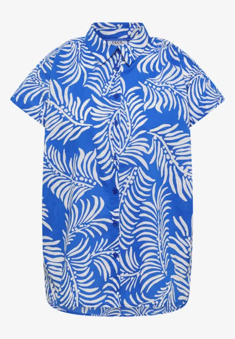 Kurzes Hemdkleid in Blau mit weißem Blattmuster.