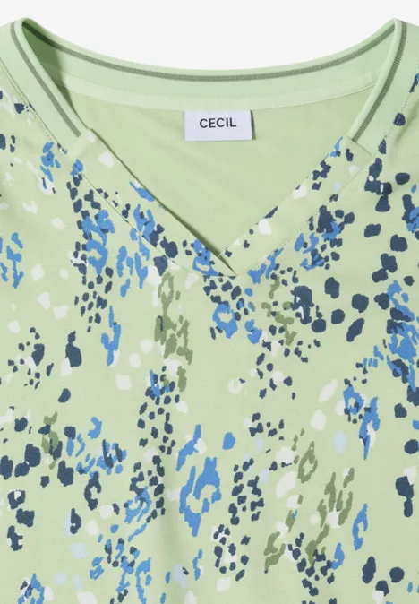 Chemisier à manches courtes avec mélange de textures raw matcha lime Hellgrünes Damenoberteil mit V-Ausschnitt und abstraktem blau-grünem Muster (Marke CECIL).