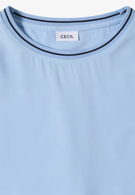Hellblaues T-Shirt mit Rundhalsausschnitt und Labelaufdruck ‘CECIL’.