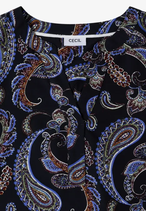 Schwarze CECIL-Bluse mit Stehkragen und blau-braun-weißem Paisley-Muster.