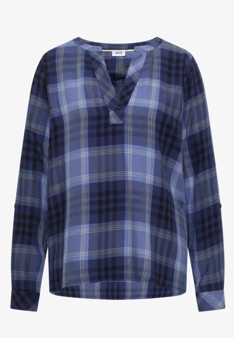 Locker geschnittene, langärmlige Bluse mit blauem Karomuster und V-Ausschnitt.