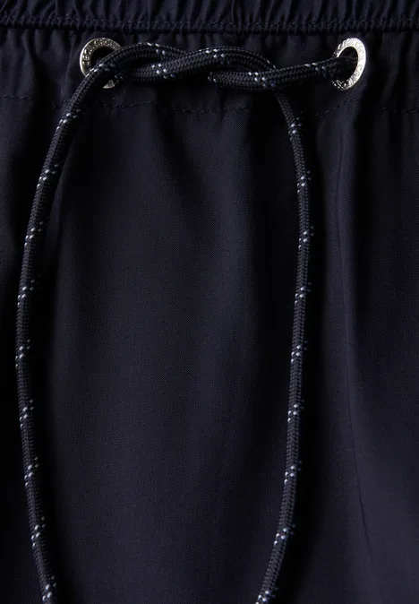 Rock in Unifarbe urban dark blue