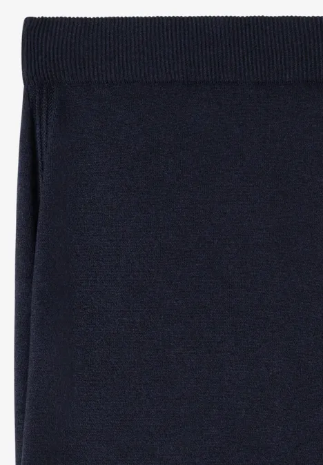 Rock mit Strukturdetails urban dark blue