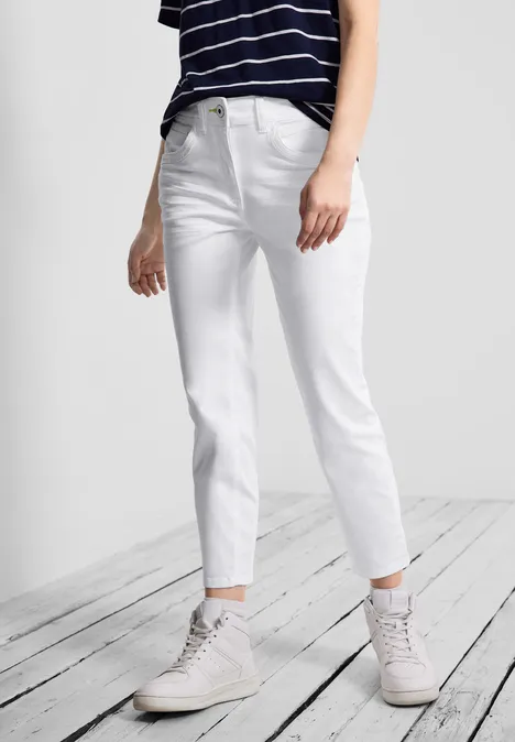 Casual Fit Hose White
