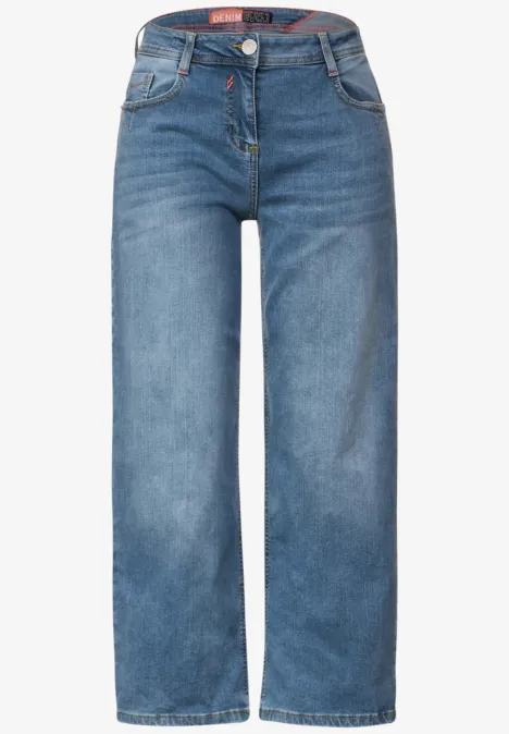 Loose Fit Jeans light blue washed