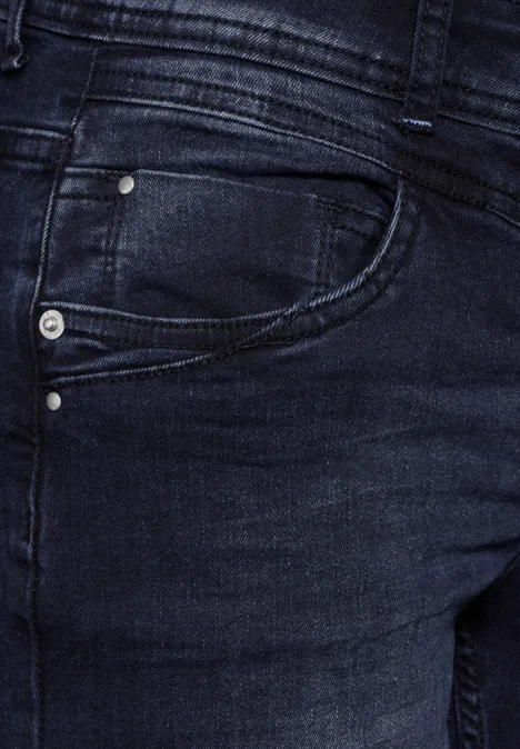 Jeans im Casual Fit blue black used wash
