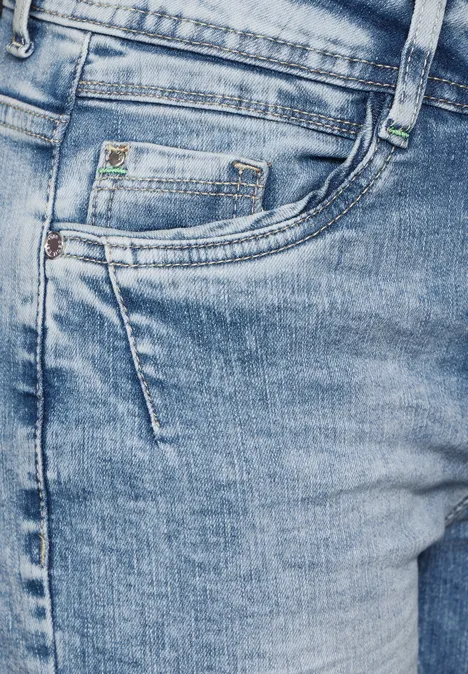 Jeansshort light blue wash