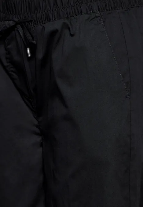 Hose im Loose Fit Black