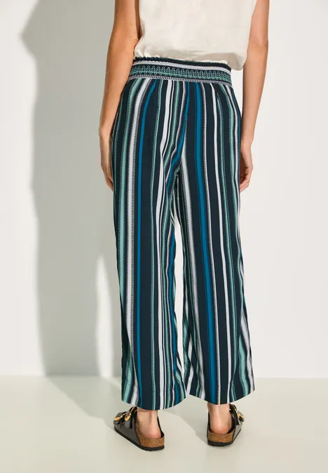 Hose im Loose Fit fir green