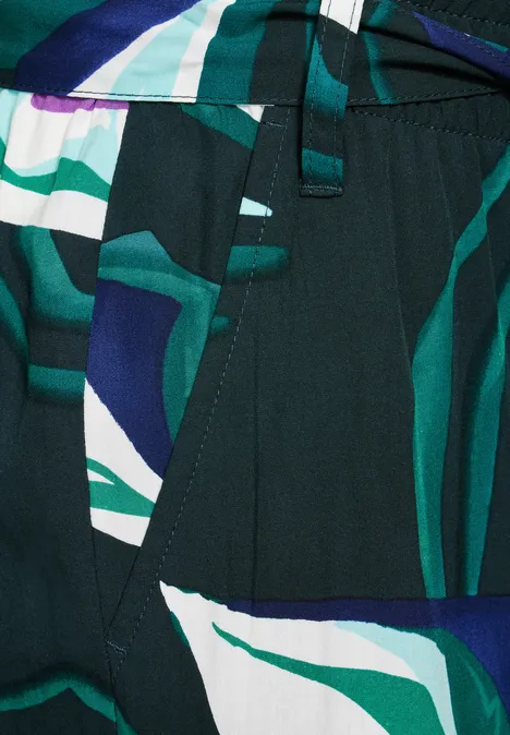 Hose im Loose Fit fir green