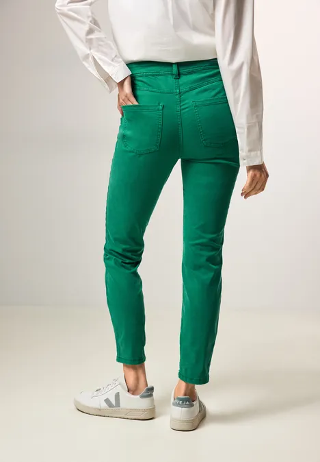 Hose im Slim Fit malachite green