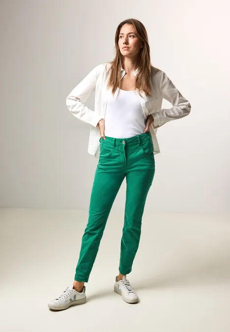 Hose im Slim Fit malachite green
