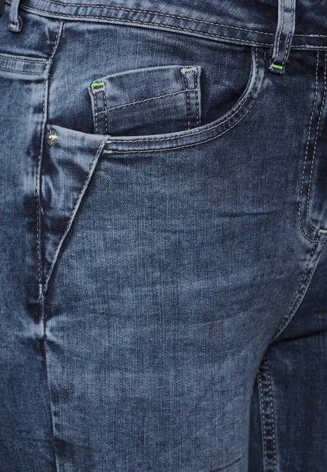 Jeans im Slim Fit light blue washed